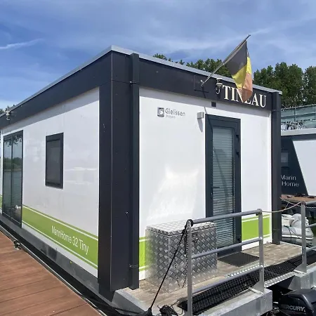 Woonboot Tineau بوتيل